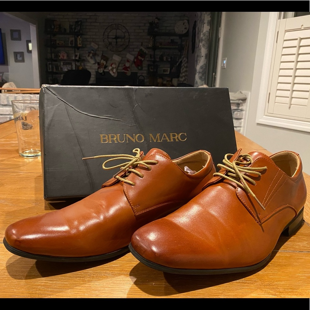 Dress shoes